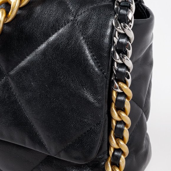 Chanel 19 Black Large - Picture 8 of 14